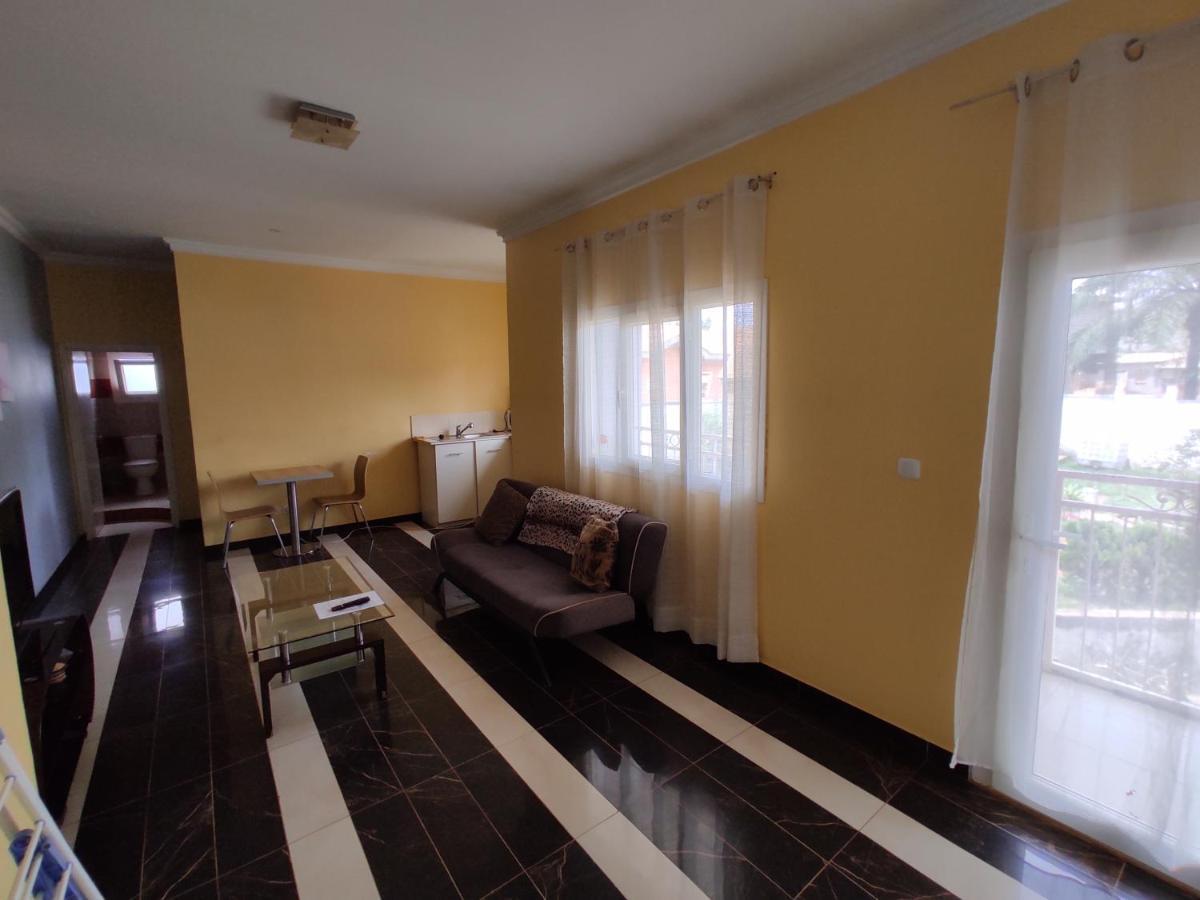 Residence Jardin Tropical Yaoundé Exteriér fotografie