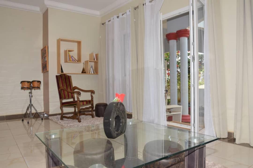 Residence Jardin Tropical Yaoundé Exteriér fotografie
