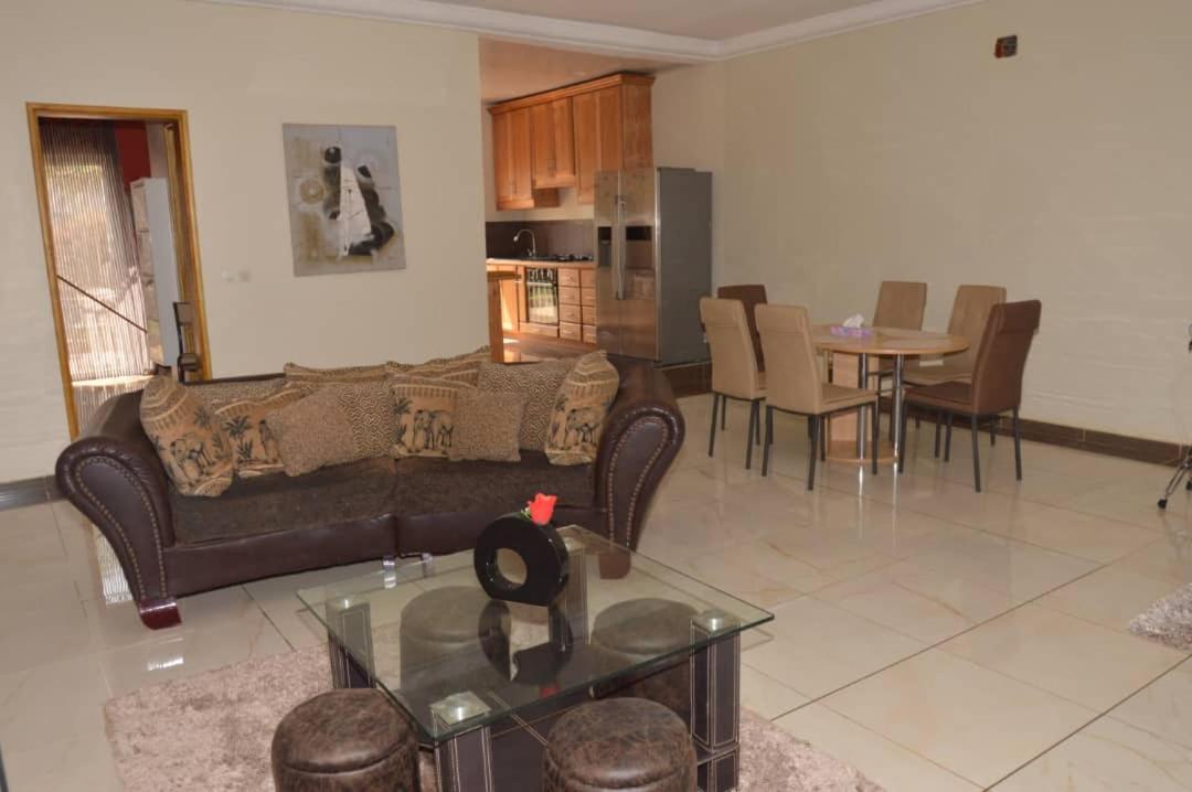 Residence Jardin Tropical Yaoundé Exteriér fotografie